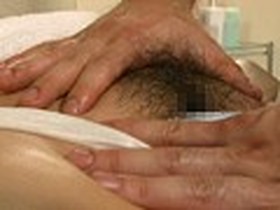 無言作品集28 実はお互いにガマンしている…マッサージ店という名の卑猥な空間　サンプル画像04